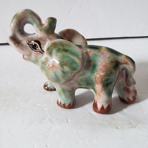 Elephant Figurine Signed - Picture 6 of 12